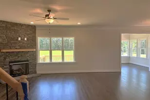 7653 Valhalla Wy, Greensboro, NC 27409 - Photo 8