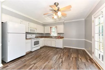 307 College Road, Greensboro, NC 27410 - Photo 6