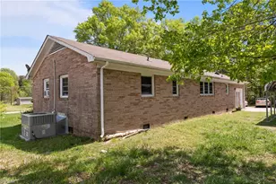 2319 James Boswell Rd, Burlington, NC 27217 - Photo 28