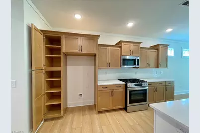 3419 Willowcrest Street, High Point, NC 27265 - Photo 8