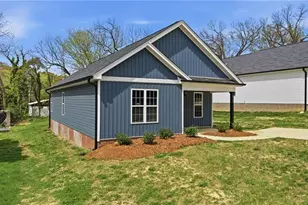 518 Whiteoak St, High Point, NC 27260 - Photo 6