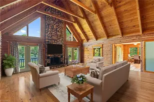 2404 Hunters Ridge Dr, Pleasant Garden, NC 27313 - Photo 4