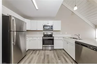 128 Kathland Avenue, Thomasville, NC 27360 - Photo 8