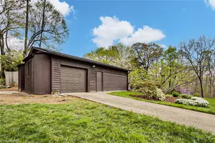 643 Cypress Dr, Asheboro, NC 27205 - Photo 18