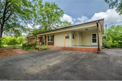 1401 Walnut Street, Reidsville, NC 27320 - Photo 2