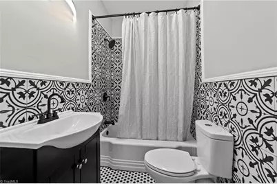 1813 S Scales Street, Reidsville, NC 27320 - Photo 12