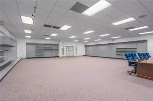 145 S Walnut Cir, Greensboro, NC 27409 - Photo 34