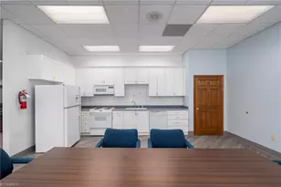 145 S Walnut Cir, Greensboro, NC 27409 - Photo 36