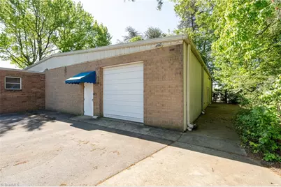 145 S Walnut Circle, Greensboro, NC 27409 - Photo 4