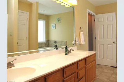 108 Drake Lane, Lexington, NC 27295 - Photo 14