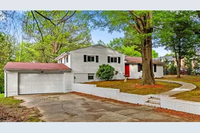 2841 White Meadow Lane, Winston-Salem, NC 27107 - Photo 2