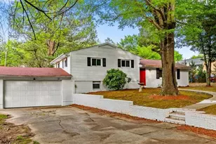 2841 White Meadow Ln, Winston-Salem, NC 27107 - Photo 2