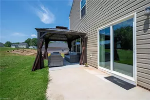 284 Lilys Pl, Lexington, NC 27292 - Photo 22