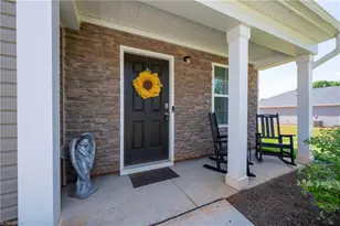 284 Lilys Pl, Lexington, NC 27292 - Photo 2