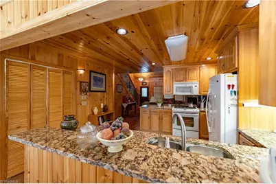 1053 Rich Hill Mountain Road, Glade Valley, NC 28627 - Photo 18