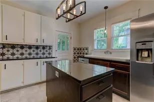 805 N Church St, Greensboro, NC 27401 - Photo 14