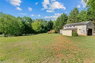 1516 Brock Rd, Yadkinville, NC 27055 - Photo 20