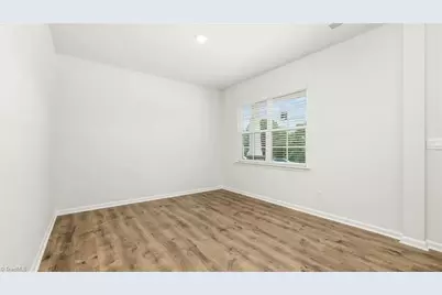 206 Lisa Lane, Winston-Salem, NC 27107 - Photo 4
