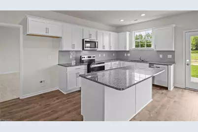 206 Lisa Lane, Winston-Salem, NC 27107 - Photo 6