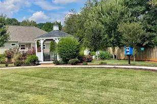 1108 Hudson Dr, Mebane, NC 27302 - Photo 48