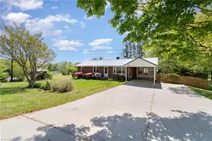 1711 Ploughboy Ln, Winston-Salem, NC 27103 - Photo 2