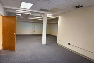 1310 Beaman Pl, Greensboro, NC 27408 - Photo 10