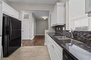 360 Elm St, Greensboro, NC 27401 - Photo 18