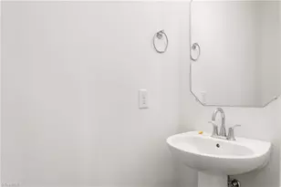 1043 Thicket Dr, Burlington, NC 27217 - Photo 16