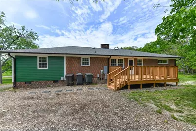 2507 E Woodlyn Way, Greensboro, NC 27407 - Photo 8