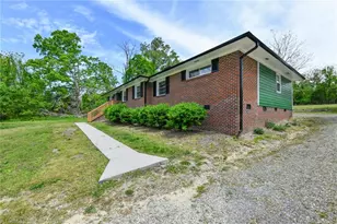 2507 E Woodlyn Way, Greensboro, NC 27407 - Photo 4