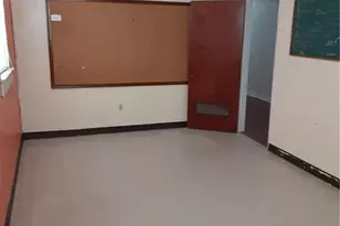 1204 Picard St, Greensboro, NC 27405 - Photo 6