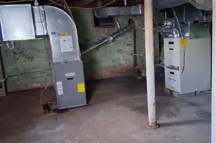 1204 Picard St, Greensboro, NC 27405 - Photo 14