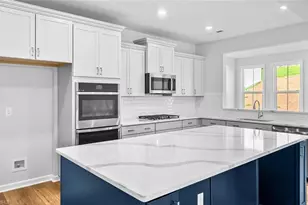 4555 Hanes Lk Dr, Winston-Salem, NC 27106 - Photo 18