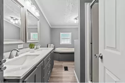 1004 Candlewood Circle, Siler City, NC 27344 - Photo 20