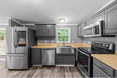 1004 Candlewood Circle, Siler City, NC 27344 - Photo 12