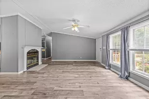 1004 Candlewood Cir, Siler City, NC 27344 - Photo 8