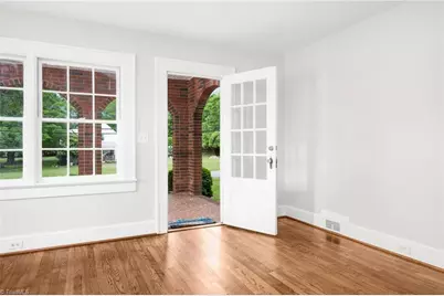 104 N Madison Street, Yadkinville, NC 27055 - Photo 6