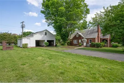 104 N Madison Street, Yadkinville, NC 27055 - Photo 38