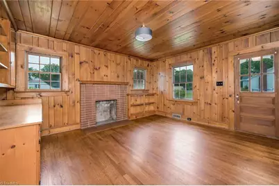 104 N Madison Street, Yadkinville, NC 27055 - Photo 16