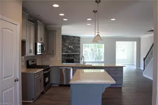 1520 Reese Ct, Burlington, NC 27217 - Photo 4