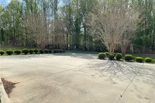 1611 Flora Ave, Burlington, NC 27217 - Photo 2