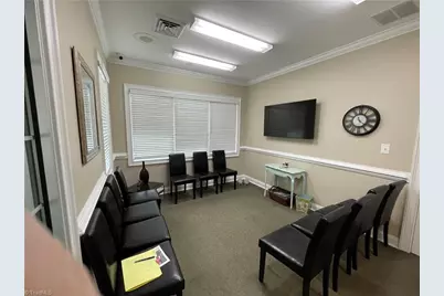 1611 Flora Avenue, Burlington, NC 27217 - Photo 14