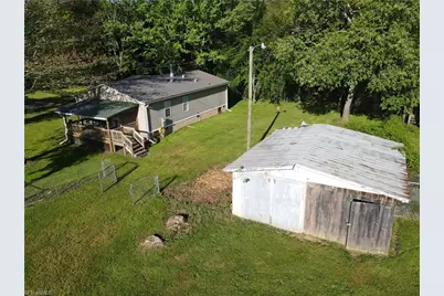 5704 & 5700 Pine Swamp Road, Sparta, NC 28675 - Photo 36