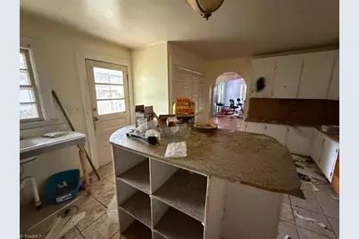 2912 W English Road, High Point, NC 27262 - Photo 10