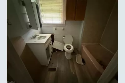 2912 W English Road, High Point, NC 27262 - Photo 12