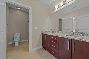 201 N Elm St, Greensboro, NC 27401 - Photo 28