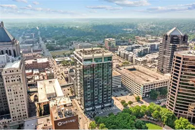 201 N Elm Street #703, Greensboro, NC 27401 - Photo 2