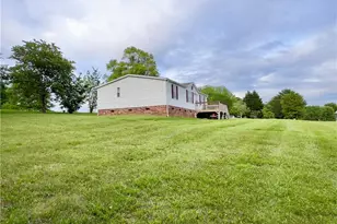 1020 Willow Creek Dr, Pinnacle, NC 27043 - Photo 4