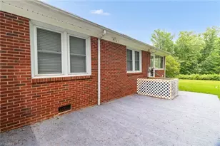 518 E Main St, Franklinville, NC 27248 - Photo 30