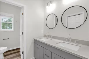 530 E Raleigh Ave, Liberty, NC 27298 - Photo 18